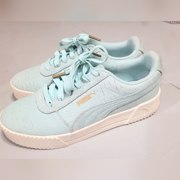 💥LIKE NEW Carina Puma Suede Sneakers - Picture 1 of 2